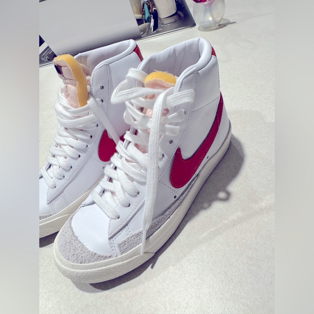Nike blazer. Size 5